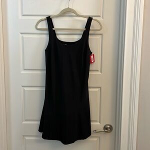 Spanx Yes Pleats Athletic Tennis Golf Tank Dress in Black